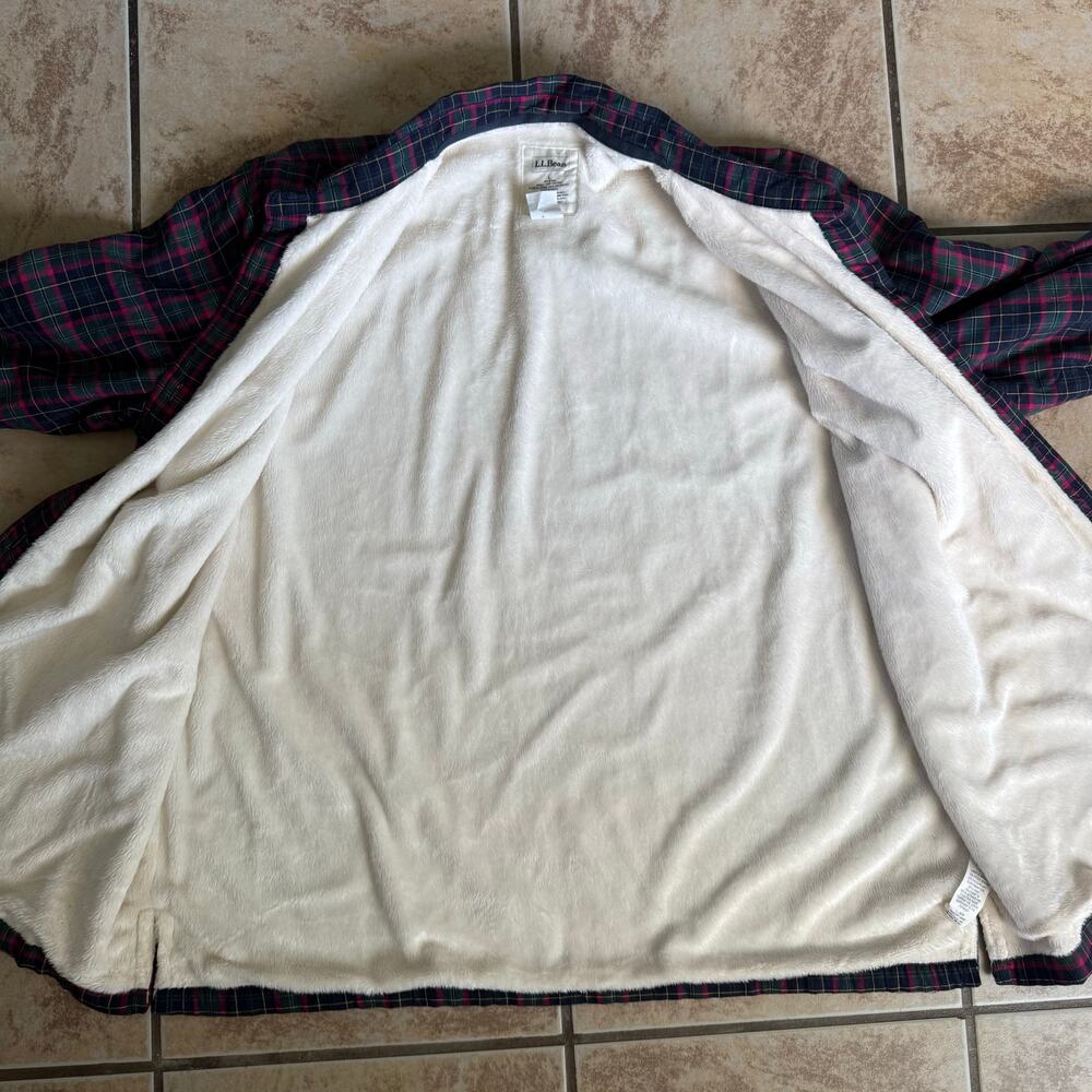 L.L. Bean Button Down Shirt Flannel Women Size Large Plaid Sherpa Fleece Shacket - Picture 7 of 8